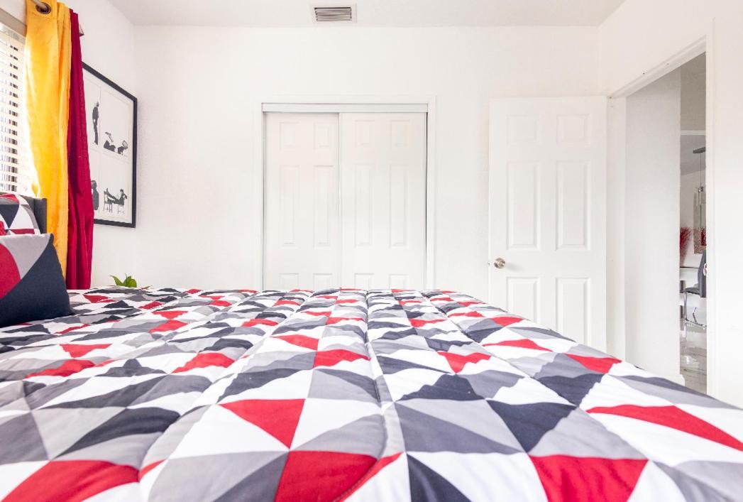 Cheerful 3-Bedroom Home /Ac+ Free Parking North Miami Beach Exterior foto